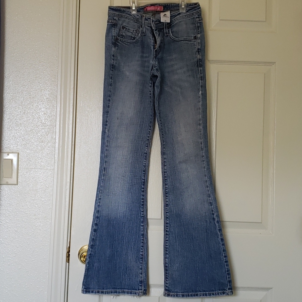 Levi's 518 SuperLow Bootcut